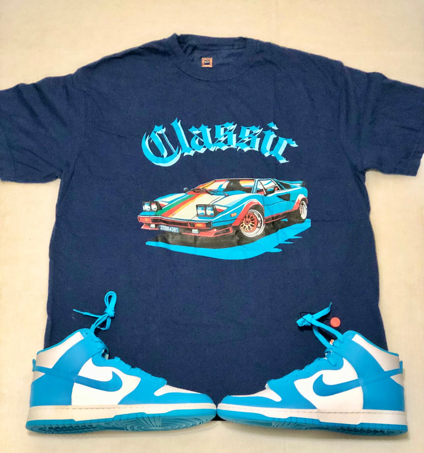22 CLASSIC CAR